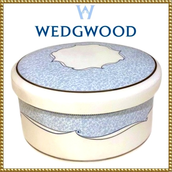 Wedgwood Other - 🌟HP🌟Wedgwood Vintage "Venice" Bone China Trinket Box